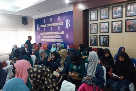 Mahasiswa IAIN Bengkulu yang menerima beasiswa dari Bank Indonesia / Foto : Iwa/hms