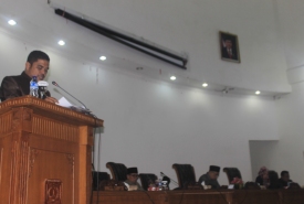 Juru bicara Banggar Nurrahman Putra saat membacakan KUAPPAS.P 2018 Senin (11/9/18)