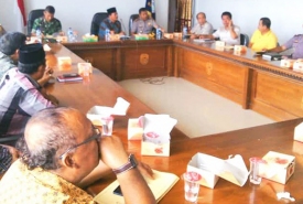 Pemda Seluma dan perwakilan ahli waris pasar mingguan Tais bermusyawarah untuk mencari solusi