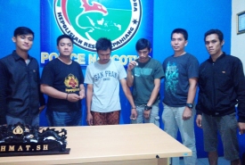 Polres Kepahiang Mengamankan 2 Pemuda yang diduga atas kepemilikan narkoba jenis sabu Selasa (16/10/18)