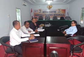 Bawaslu Provinsi Bengkulu Melakukan Pemanggilan terhadap Bupati Kepahiang dan Bengkulu Selatan Senin (21/1/2019)