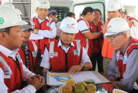 Wagub didampingi GM Pelindo cabang Bengkulu serta delegasi Belanda tinjau Pelabuhan Pulau Baai