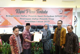 KPU Kota Bengkulu Melakukan Rapat Pleno Penetapan DPT Selasa (21/8/18)
