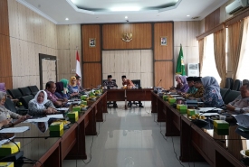 Pokja-Sekretaris Daerah Provinsi Bengkulu Nopian Andusti saat memimpin Rapat Kelompok Kerja