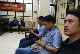 Para saksi saat menghadiri panggilan penyidik Polda Bengkulu