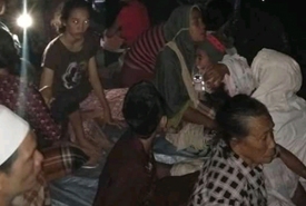 Para korban gempa bumi di NTB bersiaga pasca gempa yang berpotensi tsunami