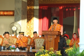 Plt Gubernur Bengkulu Rohidin Mersyah memberikan sambutan