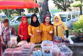 Pengurus Srikandi Hanura membuka Kampung Kuliner selama Ramadhan 1439 Hijriah