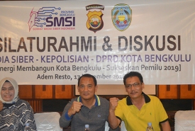 Silaturahmi dan diskusi antara SMSI Bengkulu, Kapolda dan DPRD Kota Bengkulu di Adem Resto, Sabtu malam (17/11/2018)